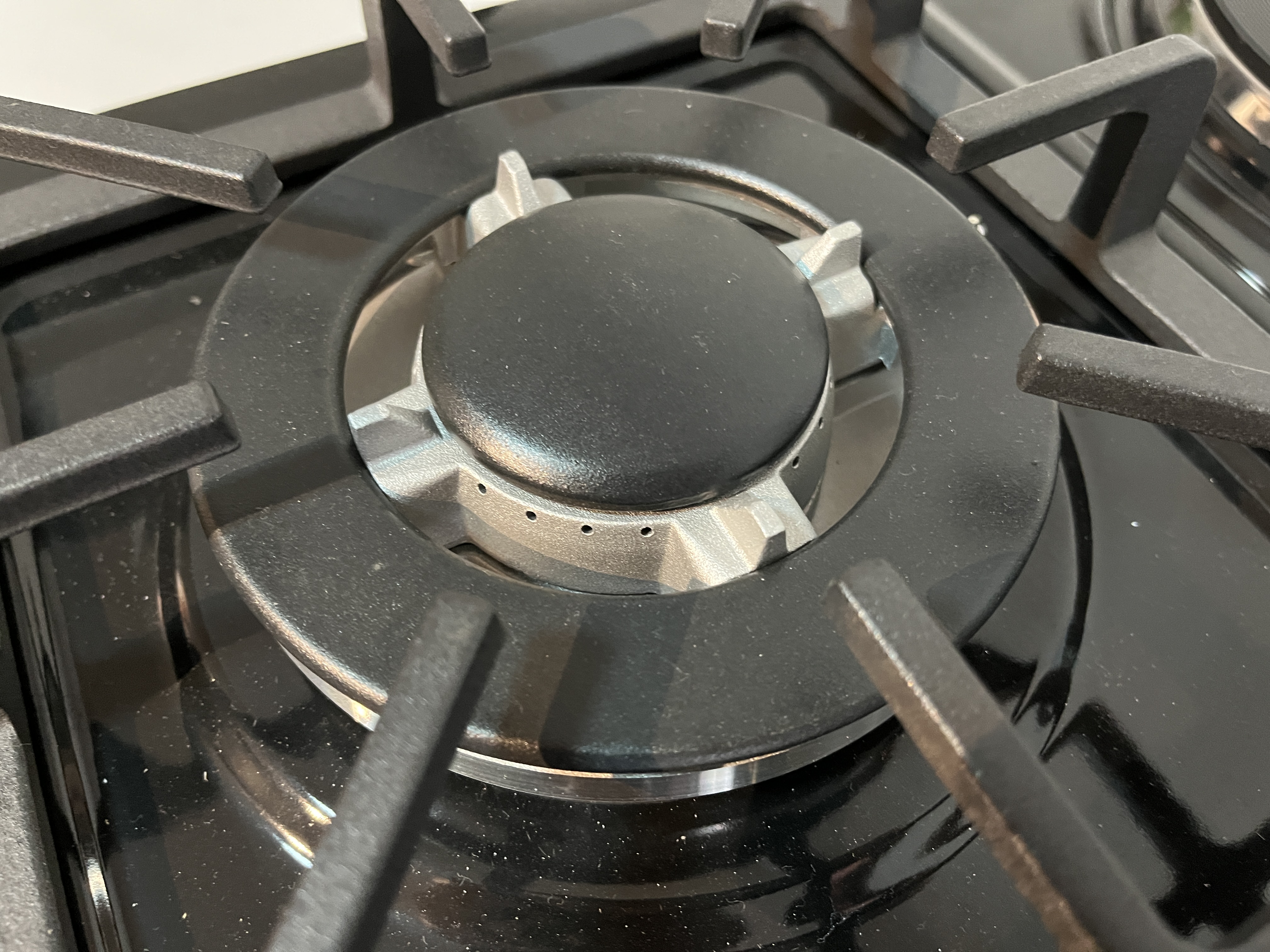 4 Burner Hybrid Cooktop - Gas  - Commercial Kitchen Stove recension och pris